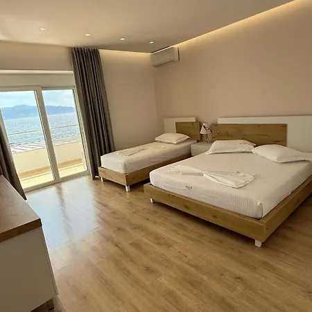 Sea Breeze Apartment Sarandë